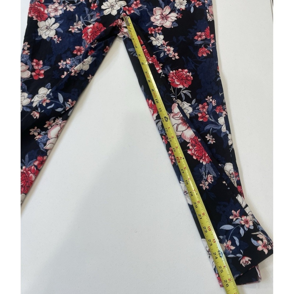 Chico's‎ Perfect Stretch Ankle Pants Women's Size 3 Black Floral Pull On - Picture 5 of 8